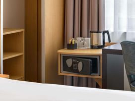 2 Tage mit Frühstück im Hotel Novotel Aachen City