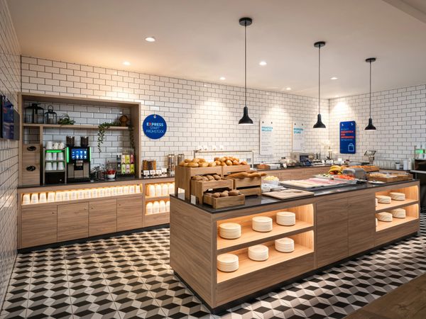 7 Tage Urlaub mit Frühstück im Holiday Inn Express Rosenheim, an IHG Hotel, Bayern inkl. Frühstück