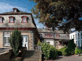 Märchenhafte 2 Tage in der Eifel - Auszeit im Schloss