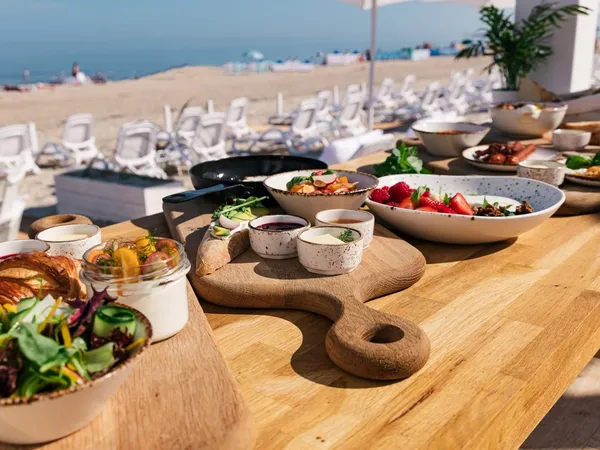 7 Tage Ostseeluft & Strand – Luxuriöse Woche mit Halbpension in Misdroy (Miedzyzdroje), Westpommern inkl. Halbpension