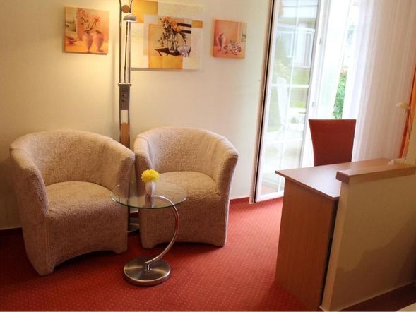 Doppelzimmer mit Balkon/Terrasse im Parkchalet