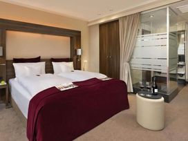 2 Tage mit Frühstück im Flemings Hotel Frankfurt