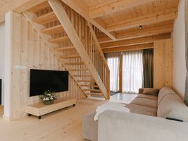 3 Tage - Wellness & Genuss für Zwei - Luxusmomente zwischen Weinbergen und Karst