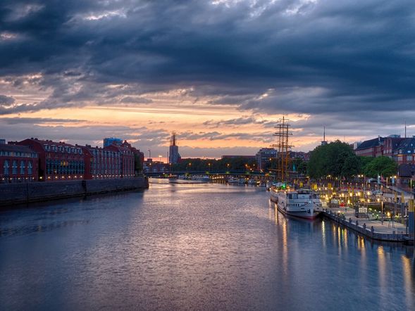 2 Tage Kurzurlaub mit Frühstück im DORMERO Hotel Bremen