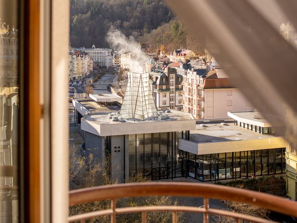 Wellness mit dem Duft von Becherovka & Tradition in Karlsbad (Karlovy Vary) Halbpension