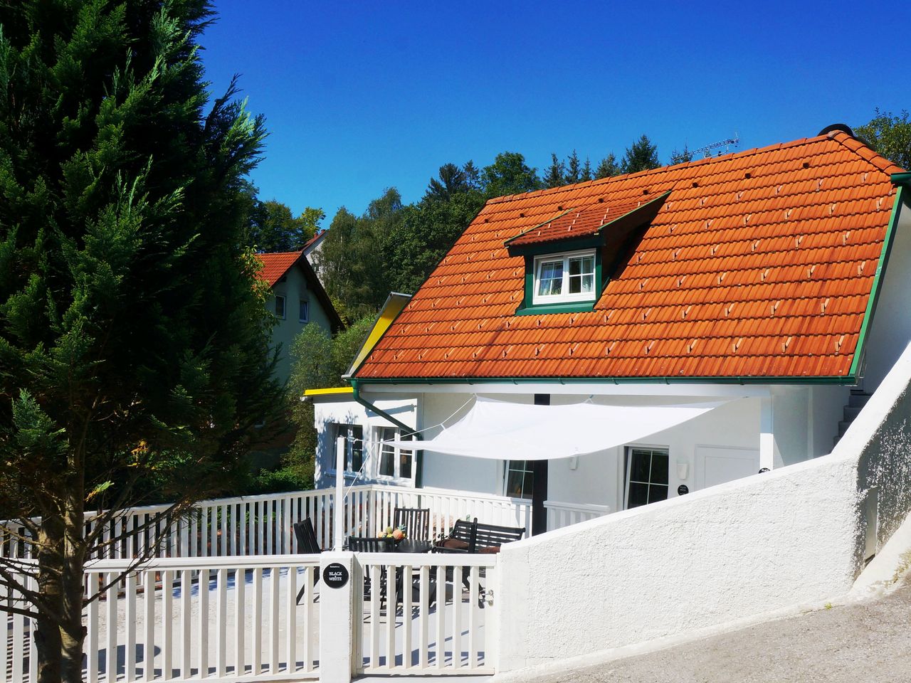 BLACK&WHITE Ferienhaus