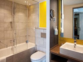 3 Tage im Holiday Inn Hamburg-HafenCity 