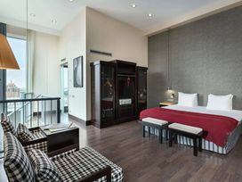 2 Tage Kurzurlaub mit Frühstück im NH Den Haag