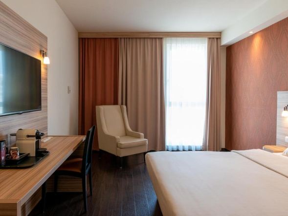 Doppelzimmer SUPERIOR mit Kingsize Bett