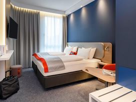 2 Tage mit Frühstück im Holiday Inn Regensburg