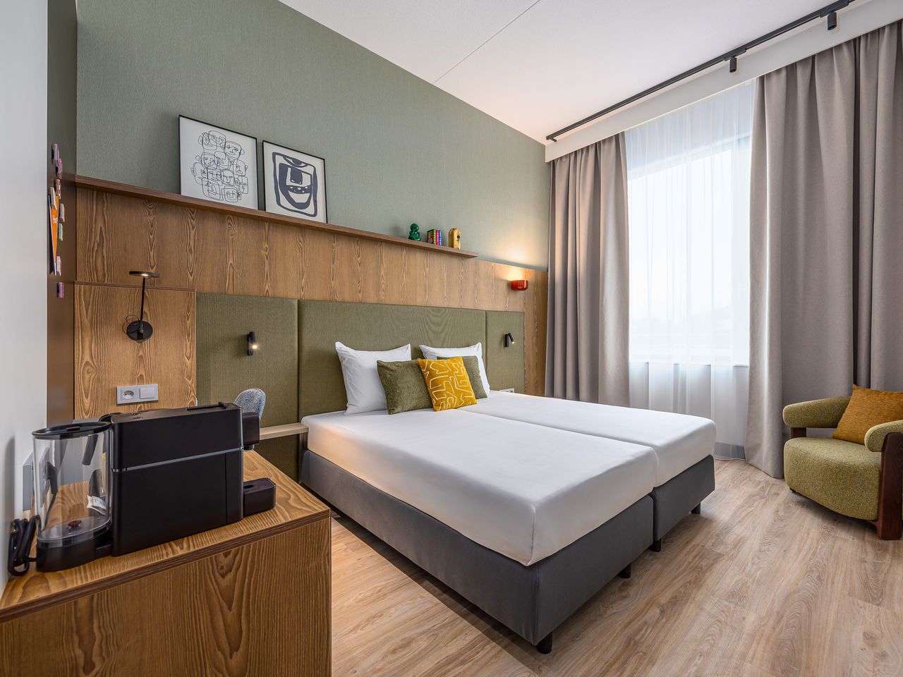 Standard Twin Room