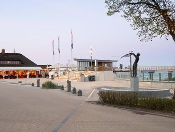 Bild 7 von 25