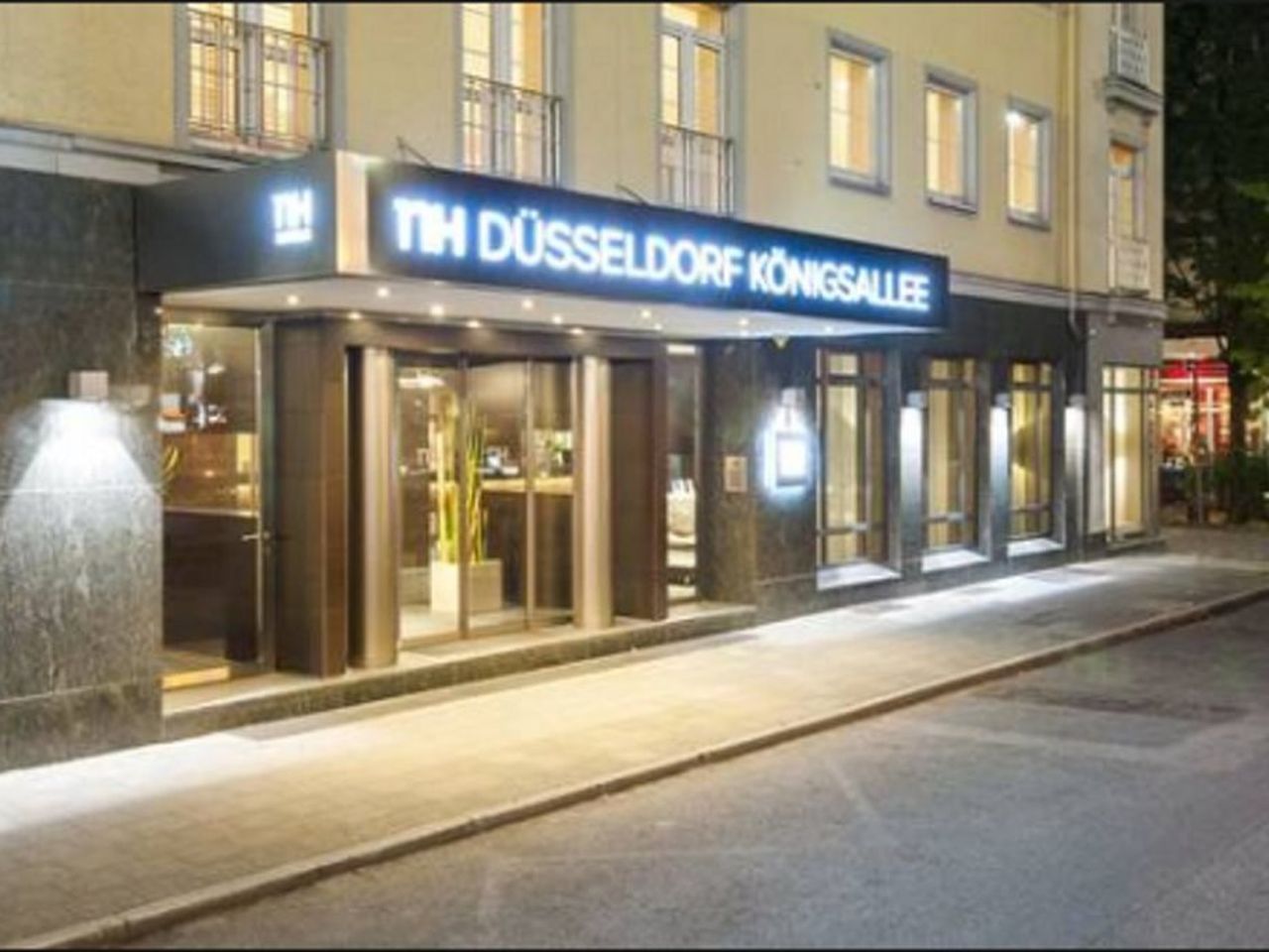 2 Tage mit Frühstück im NH Düsseldorf Königsallee