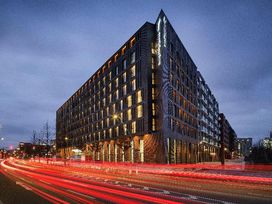 2 Tage im Holiday Inn Hamburg-HafenCity 