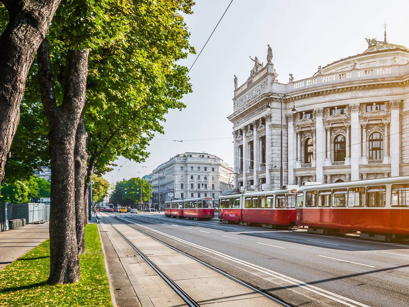 Schloss Schönbrunn Konzert mit Hotel in Wien
