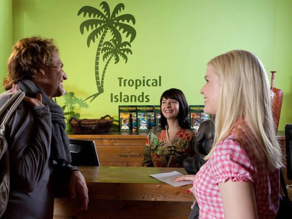 4 Tage Tropenurlaub im Tropical Islands Resort Tropical Islands Resort in Krausnick-Groß Wasserburg, Brandenburg inkl. Frühstück
