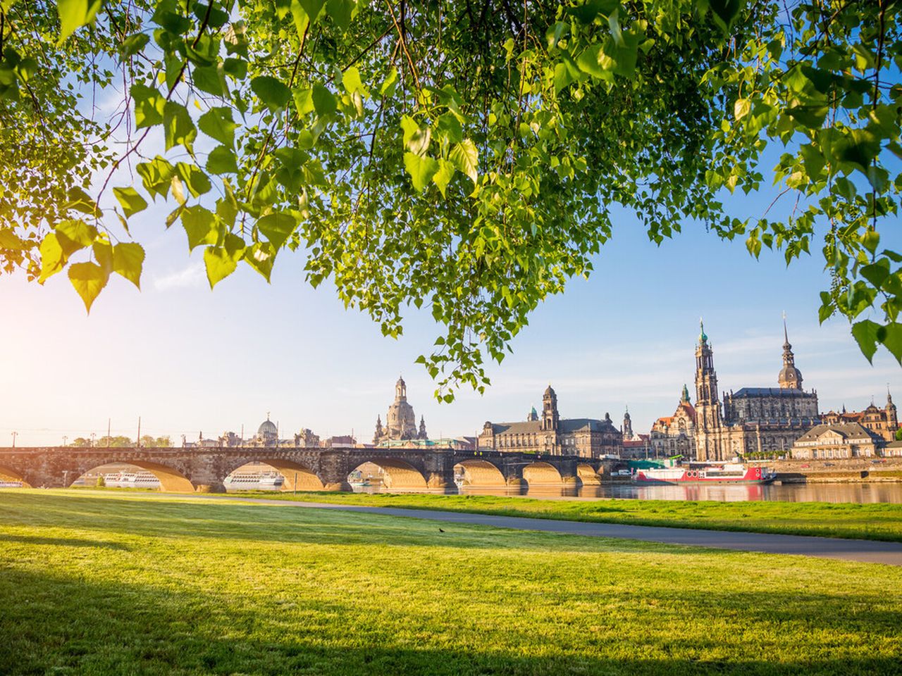 Romantisches Whirlpool-Wochenende an der Elbe mit HP