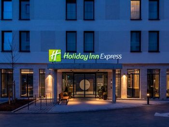 2 Tage mit Frühstück im Holiday Inn Express Munich