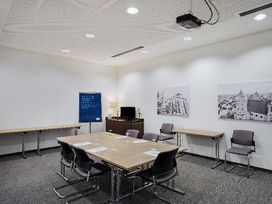 2 Tage mit Frühstück im Holiday Inn Express Augsburg