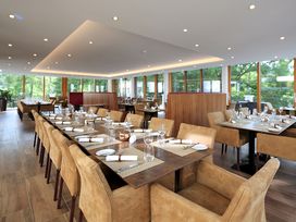 Vier Jahreszeiten im Schlosspark inkl. Adults Only Wellness & Spa | 2 Nächte