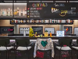 2 Tage Kurzurlaub mit Frühstück im Moxy Vienna City East