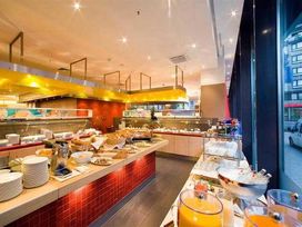 2 Tage mit Frühstück im Hotel Novotel Aachen City