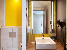 3 Tage im Holiday Inn Hamburg-HafenCity 