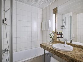 3 Tage im Hotel NH Oberhausen 