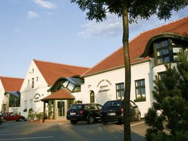 4 Tage im Lifestyle Hotel - Aktiv & Entspannt: Radfahren & Wellness am Neusiedler See