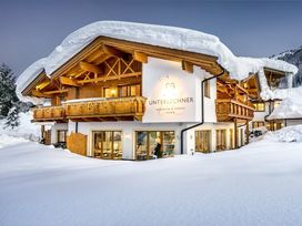 Deine Insel in den Bergen - Auszeit im Adults Only Boutique-Hotel im Pillerseetal