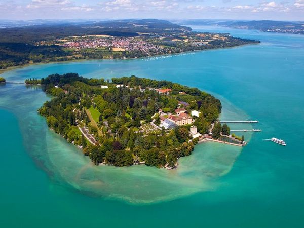2 Tage Midweek-Special inkl. Insel Mainau & Schifffahrt in Friedrichshafen, Baden-Württemberg inkl. Halbpension