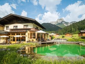 8 Tage Wellness im Salzburger Land mit Bergpanorama