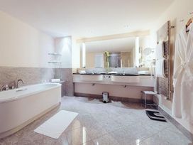 5 Tage im Grand Elysee Hamburg 