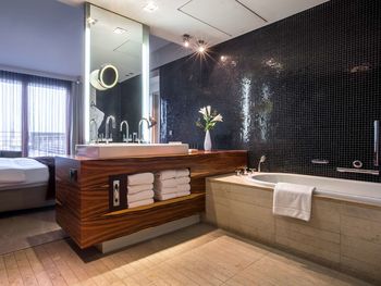 4 Tage im Radisson Blu Hotel Cologne 