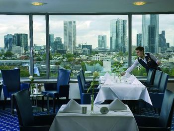 8 Tage im Maritim Hotel Frankfurt 