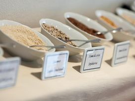 4 Tage Gardasee-Auszeit in Torbole mit Pool und idealer Lage zwischen See und Bergen ⭐