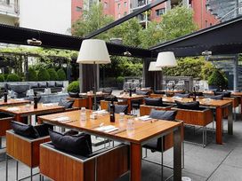 2 Tage Entspannung am Main im Roomers Hotel Frankfurt