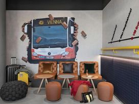 2 Tage Kurzurlaub mit Frühstück im Moxy Vienna City East