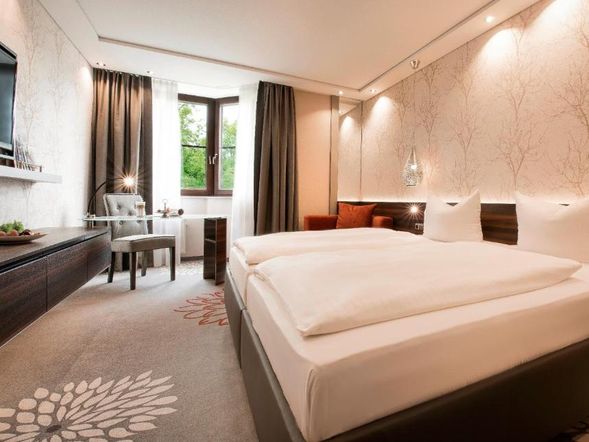 Land & Golf Hotel Stromberg