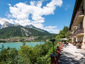 4 Traumtage direkt am Lago di Molveno mit HP