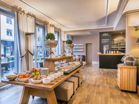 2 Tage Kurzurlaub mit Frühstück im Garner Hotel Friedrichshafen by IHG