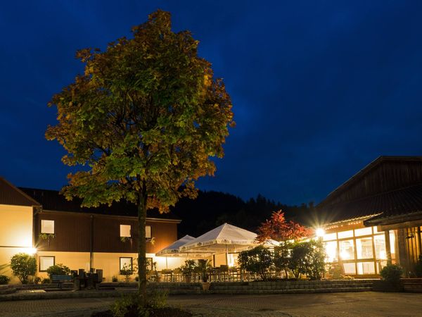 6 Tage Auszeit und dem Alltag entfliehen in Steinwiesen, Bayern inkl. Halbpension