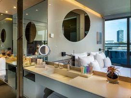 5 Tage nahe des Kaufhauses KaDeWe in Berlin