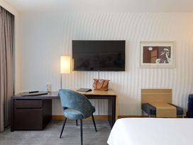 2 Tage mit Frühstück im Hotel Novotel Aachen City