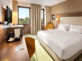4 Tage Kurzurlaub mit Frühstück im Melia Düsseldorf