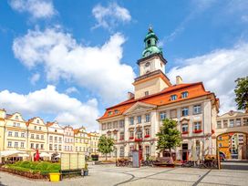 2 Tage Kurzurlaub mit Frühstück im Holiday Inn Dabrowa Gornicza