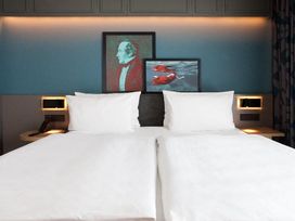 2 Tage im Holiday Inn Hamburg-HafenCity 