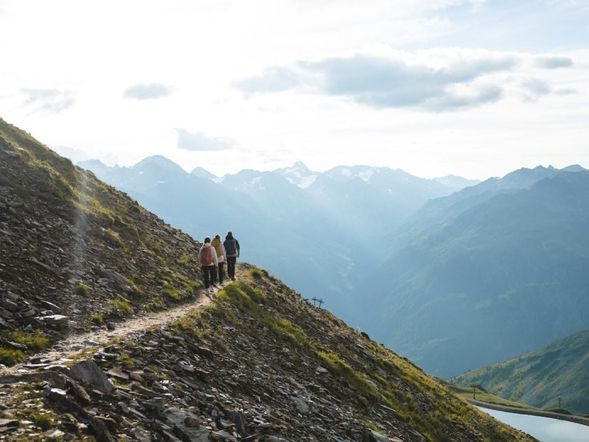 5 Tage Wanderurlaub inkl. Bergbahn-Nutzung & HP in den Tiroler Alpen