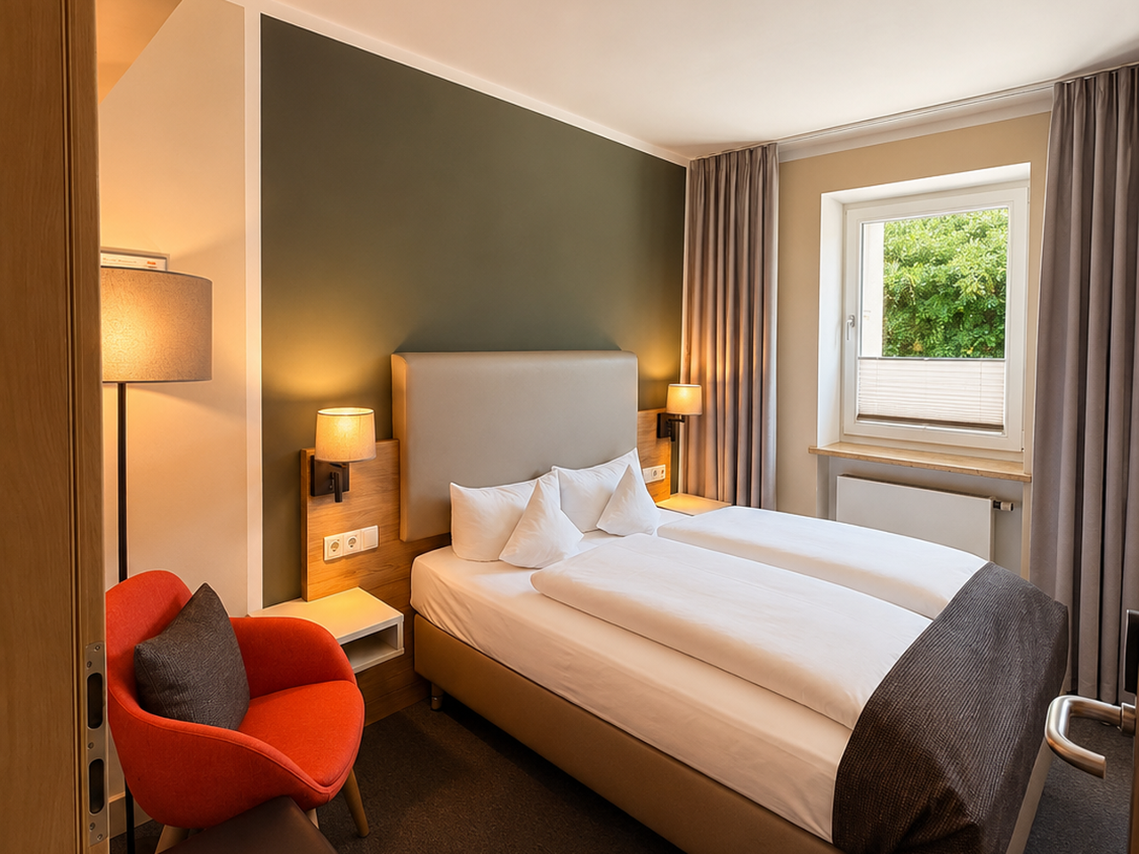 Kleines Zimmer zum Innenhof