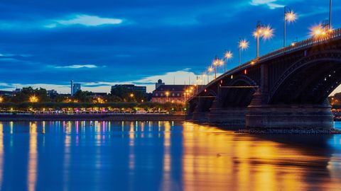 Die Theodor-Heuss-Brücke in Mainz